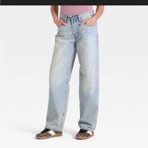 Universal Thread Mid-Rise 90’s Baggy Denim Jeans Light Wash 10